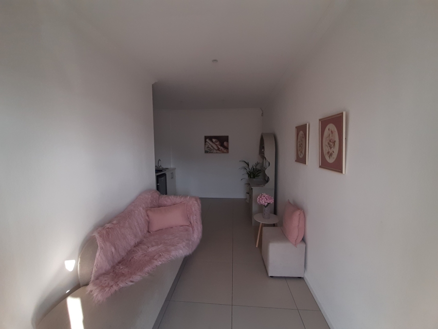 To Let commercial Property for Rent in Vincent Eastern Cape
